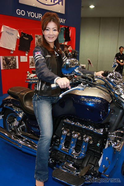 【東京モーターサイクルショー08】コンパニオン写真蔵…トライアンフ