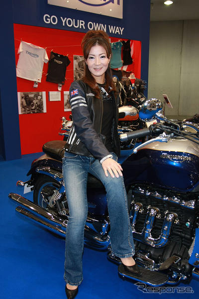 【東京モーターサイクルショー08】コンパニオン写真蔵…トライアンフ