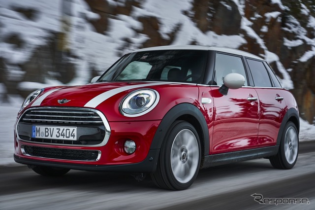 MINI 5ドアハッチバック（欧州仕様）