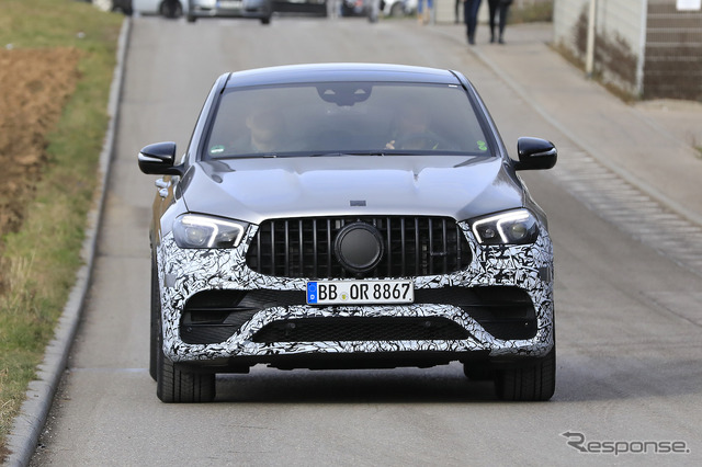 メルセデス AMG  GLE 63クーペ　開発車両　スクープ写真