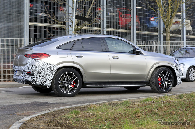 メルセデス AMG  GLE 63クーペ　開発車両　スクープ写真