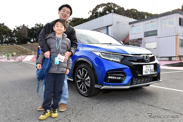 参加者のニッチェさん親子(ホンダアクセス ヴェゼル モデューロX 体感試乗会)