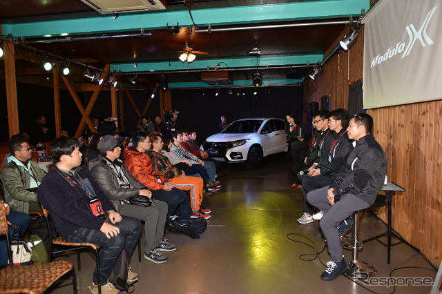 トークショー(ホンダアクセス ヴェゼル モデューロX 体感試乗会)