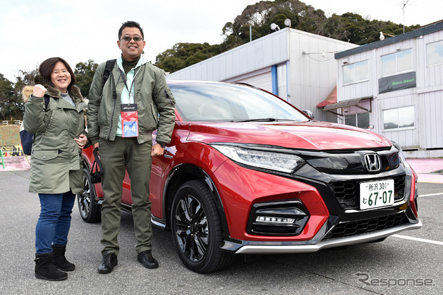参加者の中島さん夫妻(ホンダアクセス ヴェゼル モデューロX 体感試乗会)