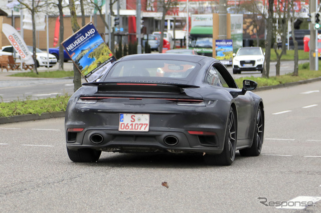 ポルシェ 911ターボS 新型プロトタイプ　（スクープ写真）