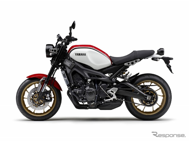ヤマハ XSR900 ABS(ホワイト)