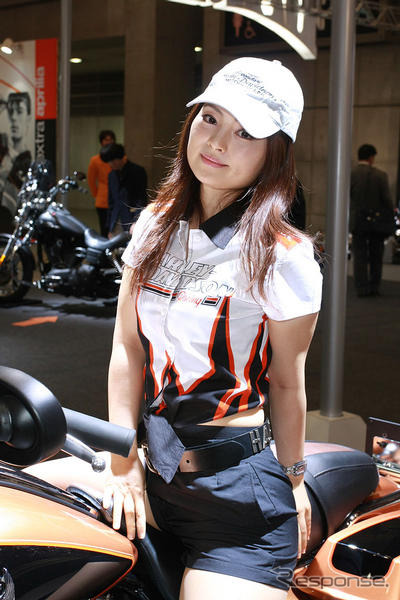 【東京モーターサイクルショー08】コンパニオン写真蔵…ハーレーダビッドソン