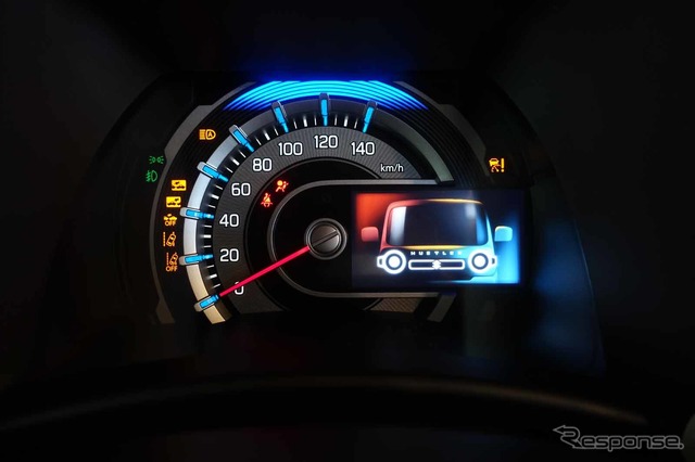スズキ ハスラー 新型(ハイブリッドターボ X)
