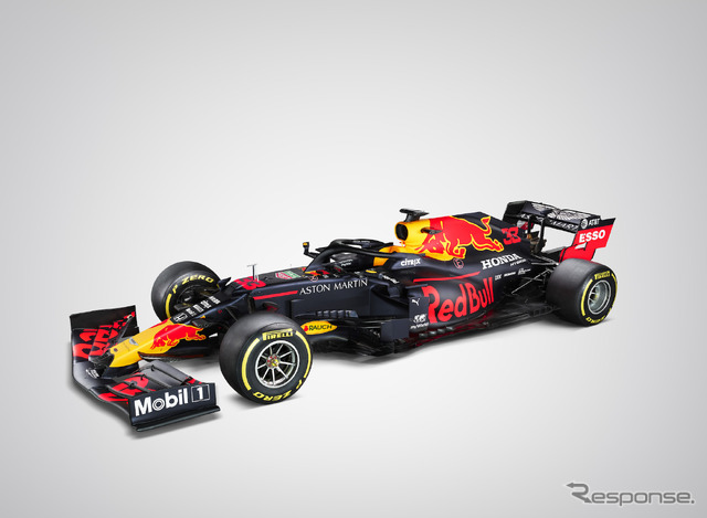 2020年型のレッドブル・ホンダ「RB16」が“発進”。