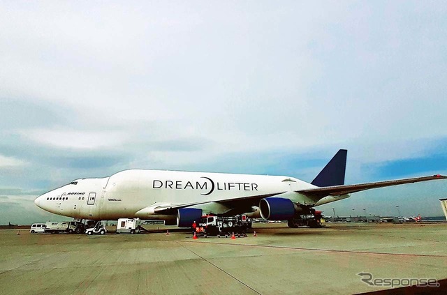 航空機の部品を運ぶ専用貨物機「ドリームリフター(ボーイング747LCF型機)」