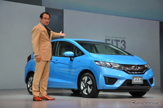 ホンダ・フィット3代目と伊東社長(2013年)