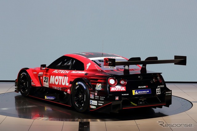 23号車 MOTUL AUTECH GT-R