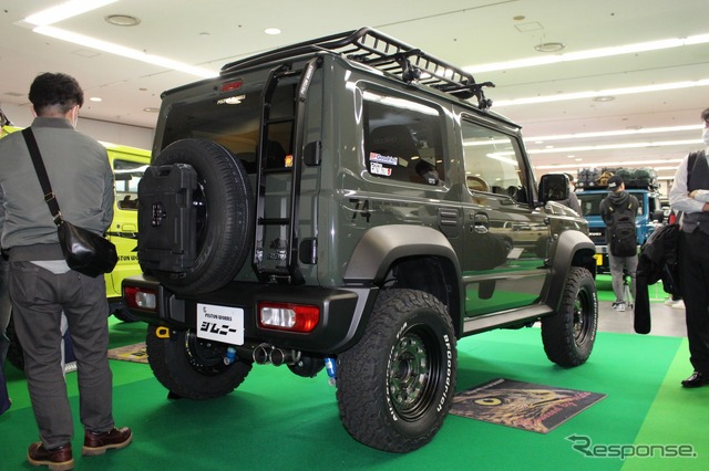 PISTONウィッツのシエラはPISTONワークスBLSTEINの2インチアップキットを組み込んで登場。
