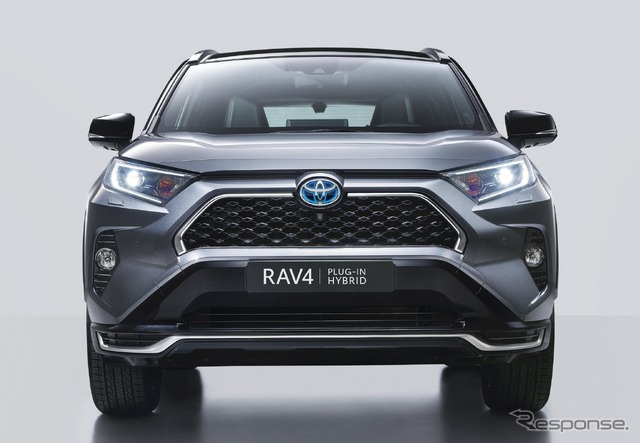 トヨタ RAV4 新型のPHV（欧州仕様）