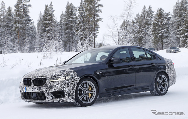 BMW M5 改良新型プロトタイプ スクープ写真