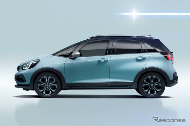 ホンダ・ジャズ(フィットに相当) 新型のクロスター(欧州仕様)