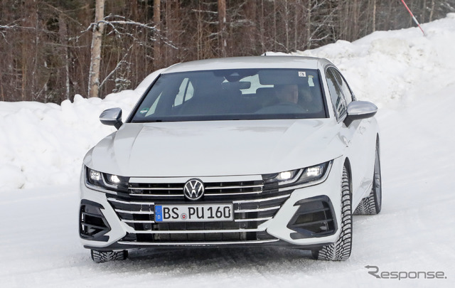 VW アルテオンR プロトタイプ(スクープ写真)