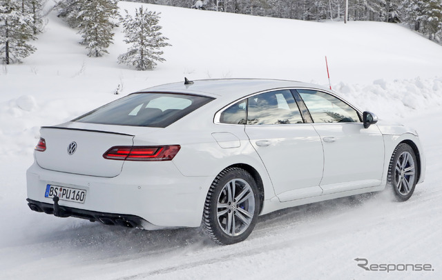 VW アルテオンR プロトタイプ(スクープ写真)