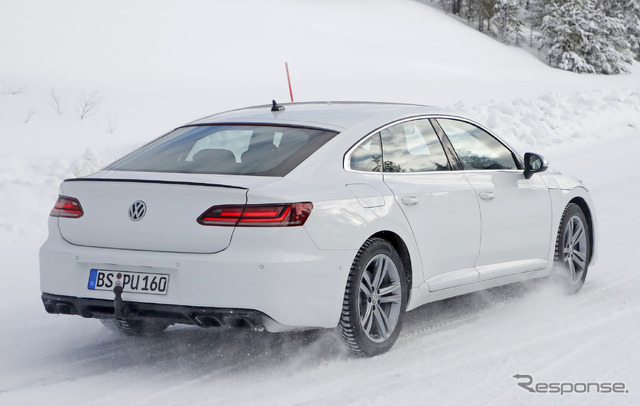 VW アルテオンR プロトタイプ(スクープ写真)