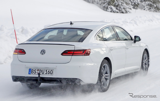 VW アルテオンR プロトタイプ(スクープ写真)