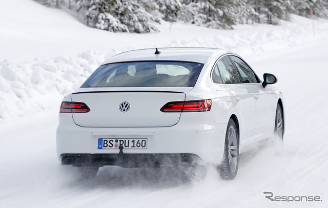 VW アルテオンR プロトタイプ(スクープ写真)