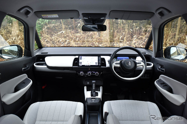 ホンダ フィット 新型(HOME e:HEV)