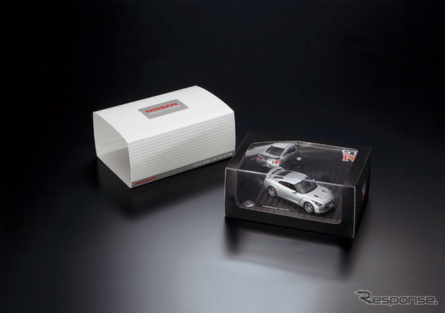 日産 GT-R モデルカー発売