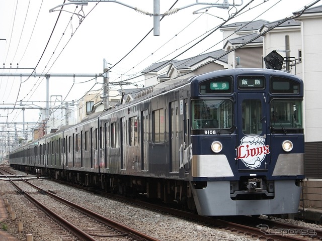 2019年3月まで運行されていた2代目「L-train」。