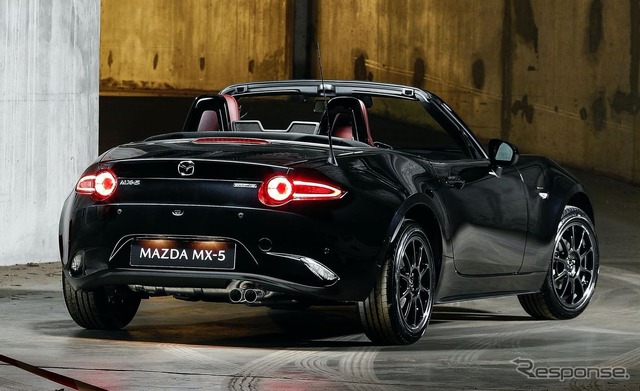 マツダ MX-5(ロードスターに相当)のユーノス エディション