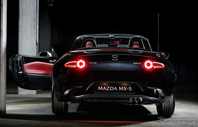 マツダ MX-5（ロードスターに相当）のユーノス エディション