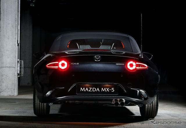 マツダ MX-5(ロードスターに相当)のユーノス エディション