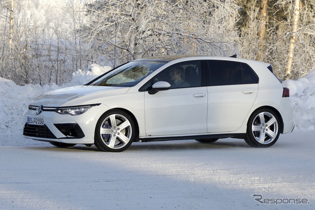 VW ゴルフ R 新型プロトタイプ(スクープ写真)
