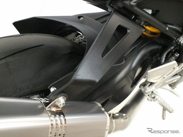 CBR1000RR-R(SC82)レース用車両対応フルエキ