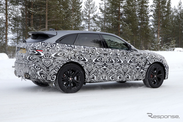ジャガー F-PACE SVR(スクープ写真)