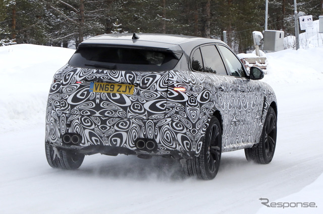 ジャガー F-PACE SVR(スクープ写真)