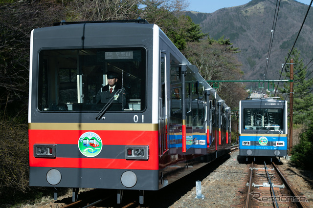 箱根登山ケーブルカーが車両リニューアル