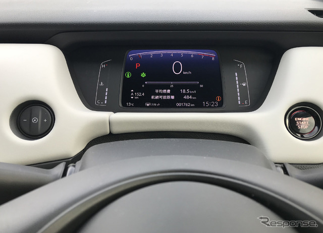 ホンダ フィット 新型のメーターの輝度調整スイッチ(左)