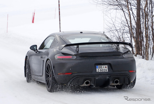 ポルシェ ケイマンGT4 RS 開発車両（スクープ写真）