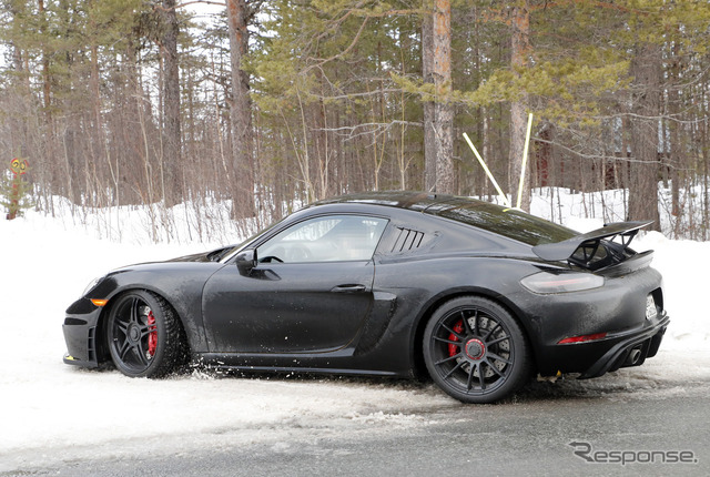 ポルシェ ケイマンGT4 RS 開発車両（スクープ写真）