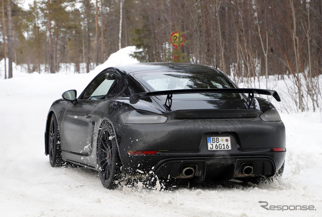 ポルシェ ケイマンGT4 RS 開発車両（スクープ写真）