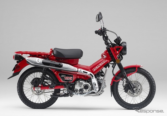 ホンダ CT125・ハンターカブ(グローイングレッド)