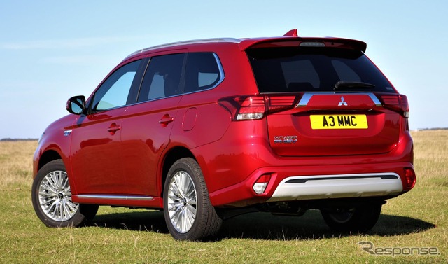 三菱 アウトランダー PHEV の2020年モデル(英国仕様)