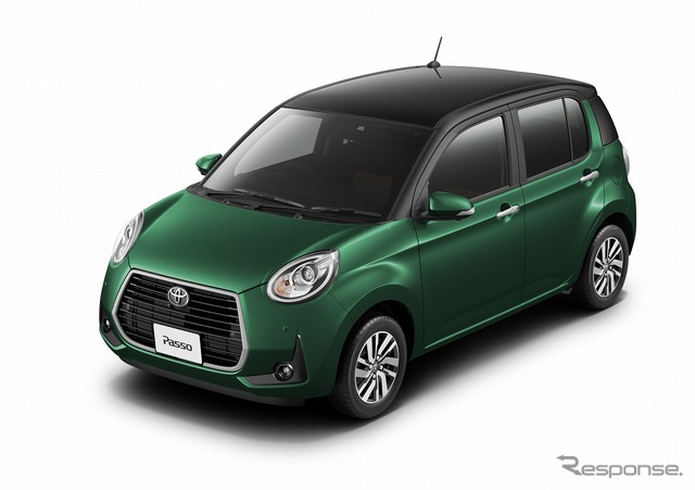 トヨタ パッソ モーダ チャーム(ブラックマイカメタリック×ダークエメラルドマイカ)