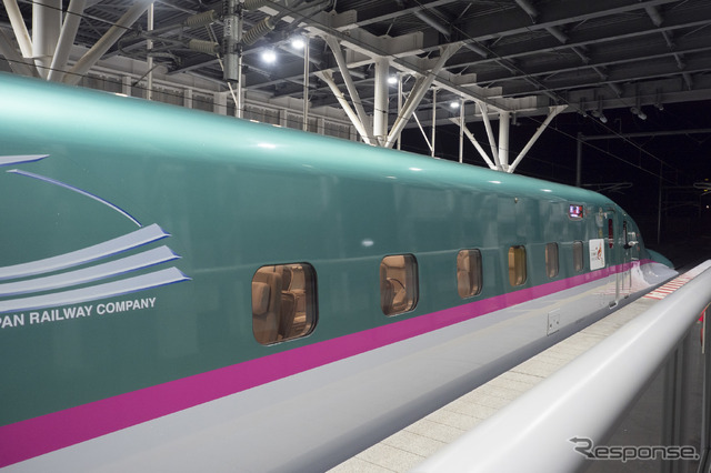 東北・北海道新幹線『はやぶさ』10号車の「グランクラス」。5月まで新規の発売が見合せとなる。