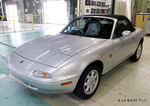 マツダ 初代ロードスター NAレストア6号車 29年前の個体が「新車」さながらで納車… CLASSIC MAZDA