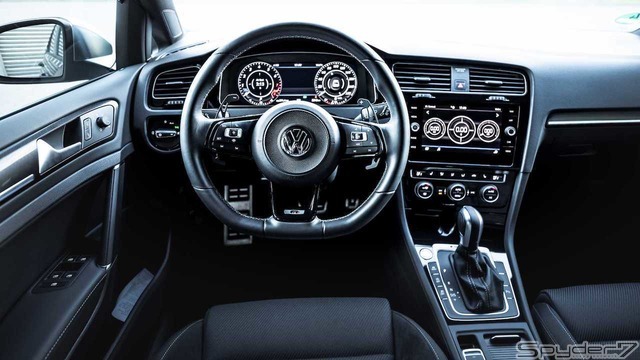 狂気の450馬力...マンハート、VWゴルフRを過激にチューン!