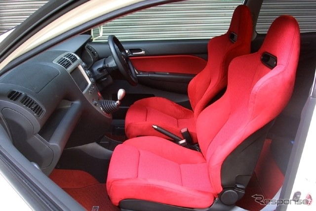 【試乗+価格調査(ホンダ・シビックTYPE R)】21世紀も走り屋から拍手喝采が沸き上がる --- (試乗編)