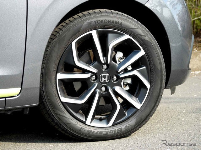 ホンダ フィット 新型(NESS)