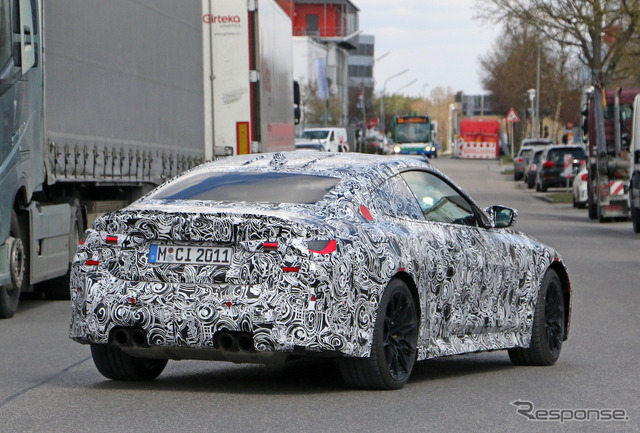 BMW M4 新型プロトタイプ(スクープ写真)
