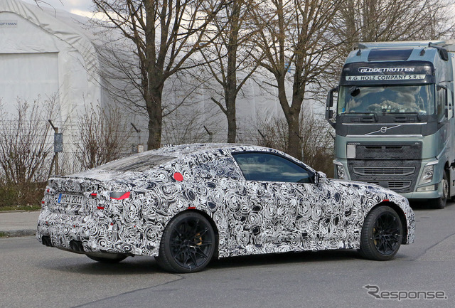 BMW M4 新型プロトタイプ(スクープ写真)